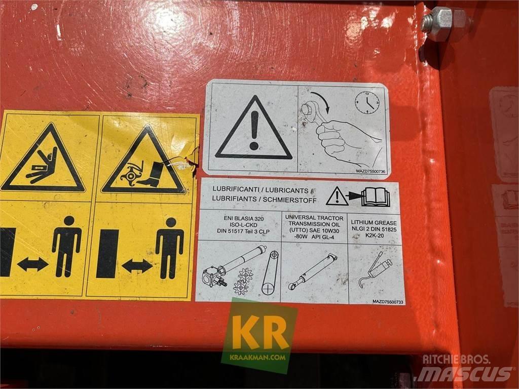 Kubota RTZ4512 Szárvágók