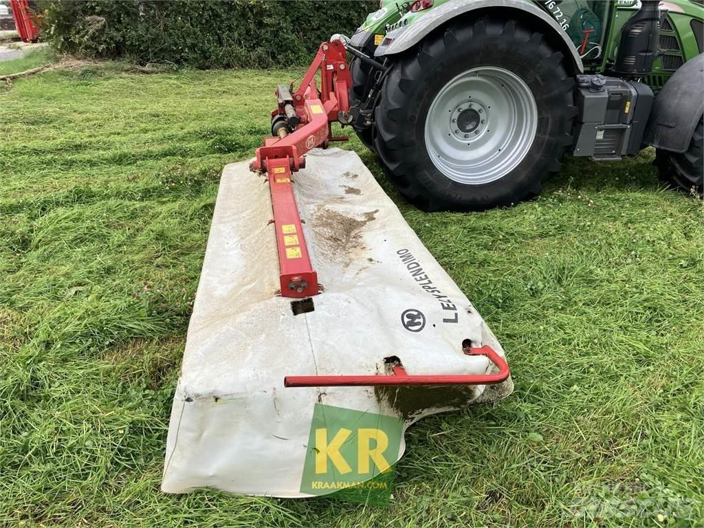 Lely 320 Három késhengeres fűnyírók