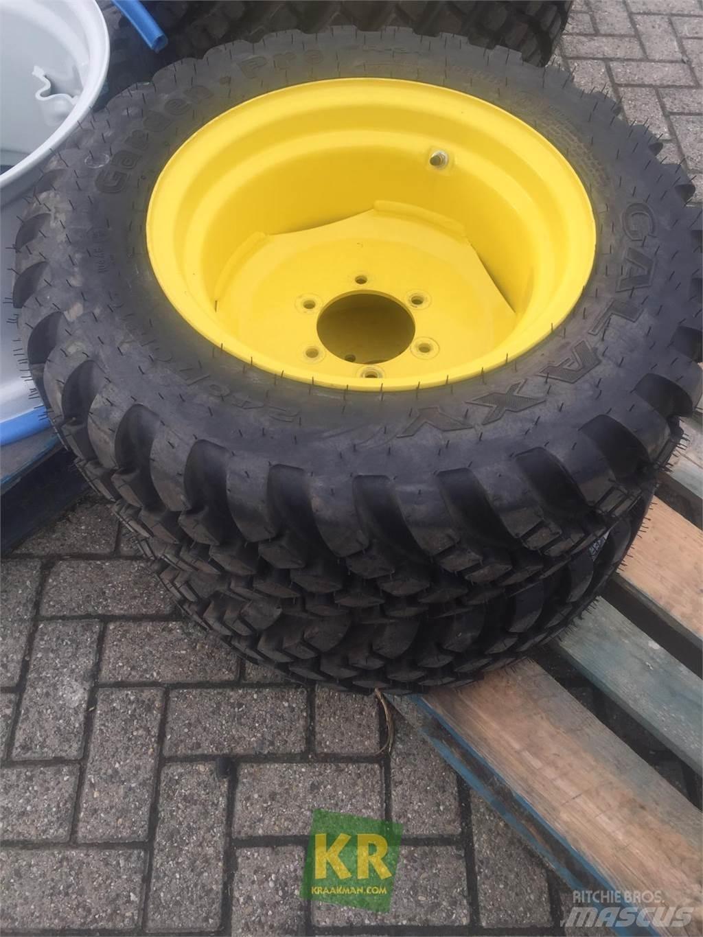  Onbekend merk Gumiabroncsok, kerekek és felnik