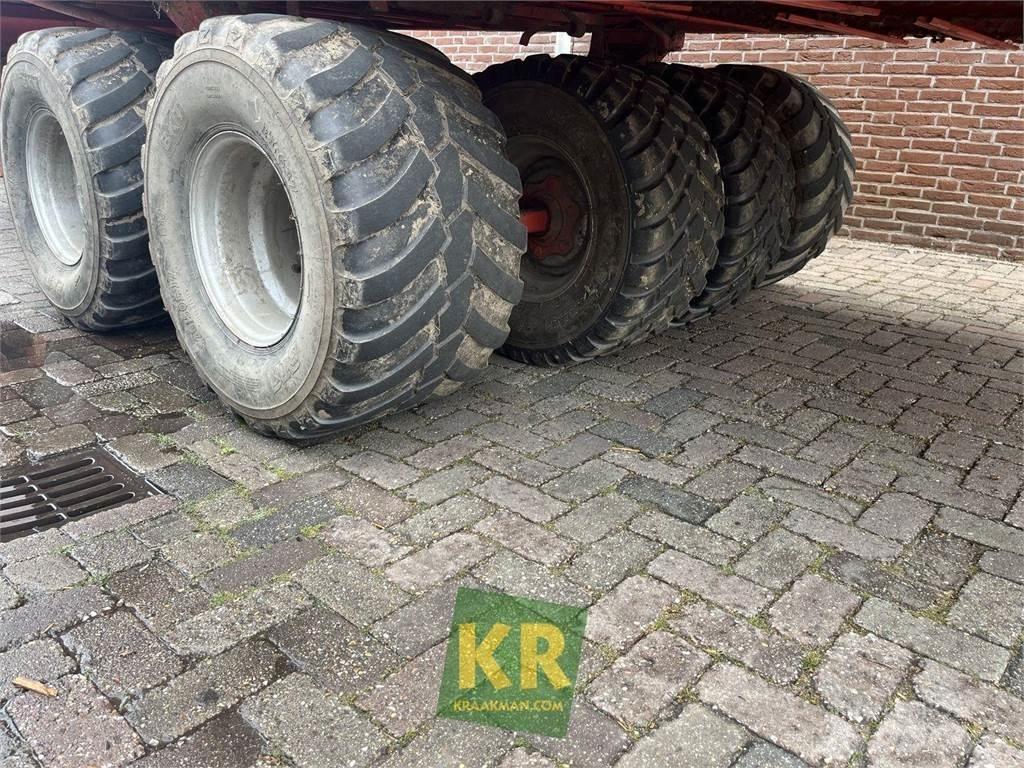 Taarup 465 Gabona átrakó kocsik