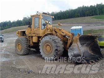 CAT 980B Gumikerekes homlokrakodók