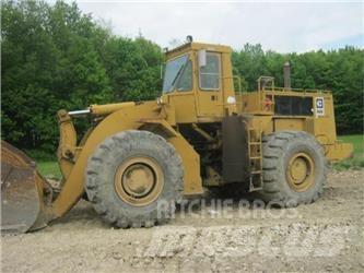 CAT 988B Gumikerekes homlokrakodók
