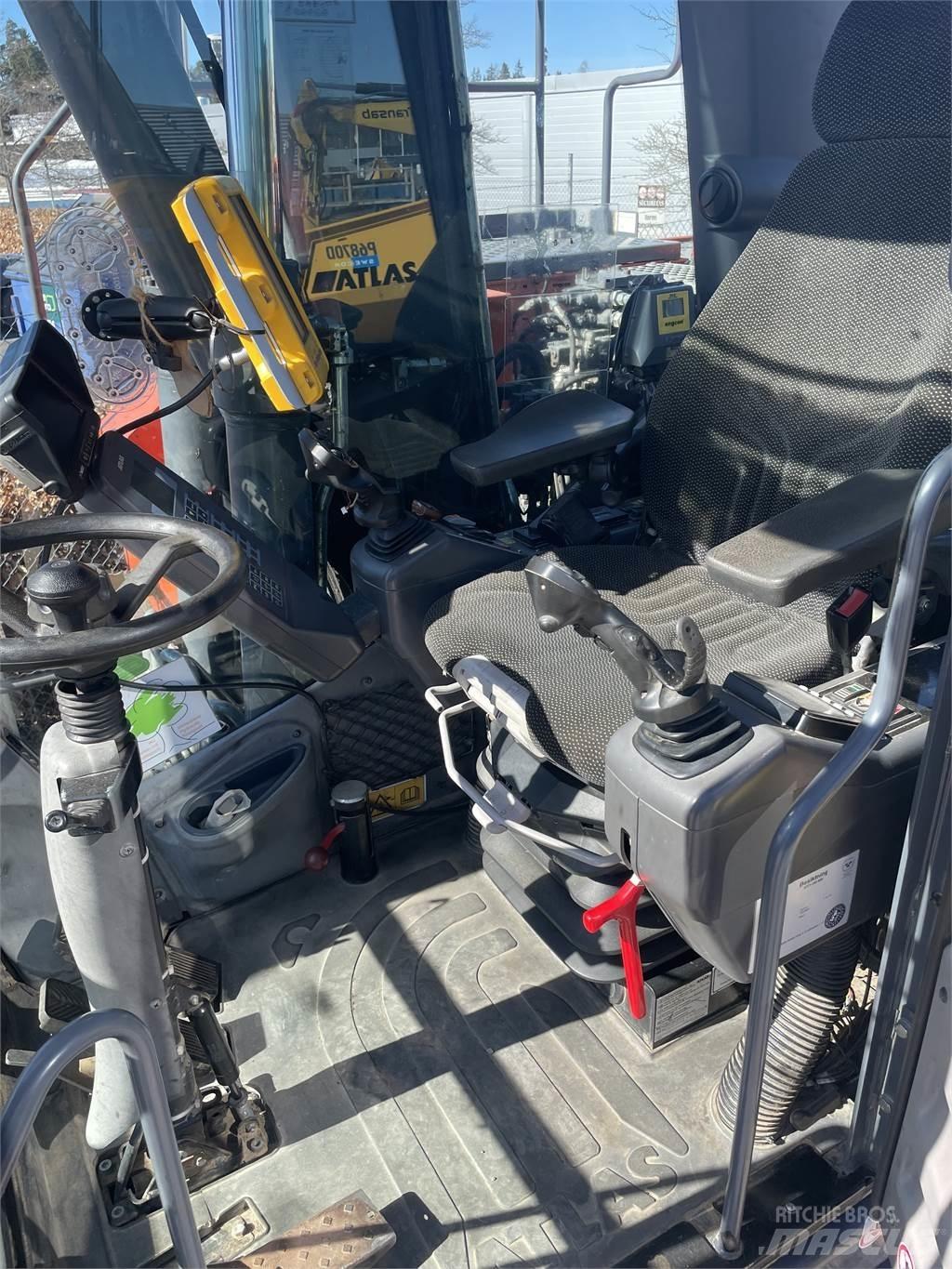 Atlas 140W Gumikerekes kotrók
