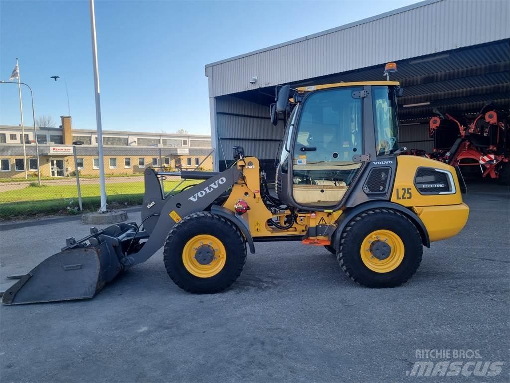 Volvo JL25H Mini homlokrakodók