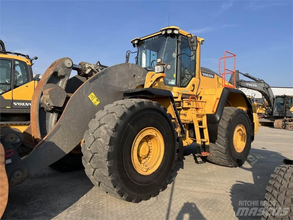 Volvo L250H Gumikerekes homlokrakodók