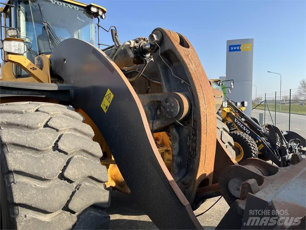 Volvo L250H Gumikerekes homlokrakodók