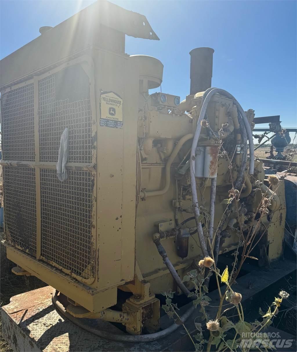 CAT D353 Motorok