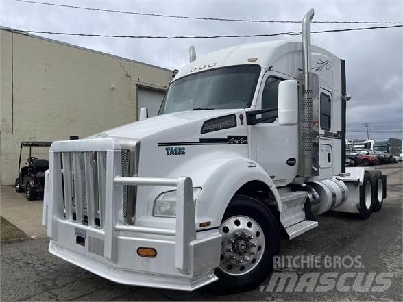 Kenworth T880 Nyergesvontatók
