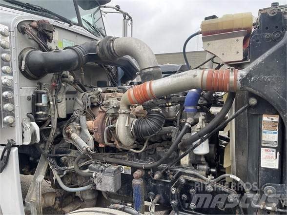 Peterbilt 388 Nyergesvontatók
