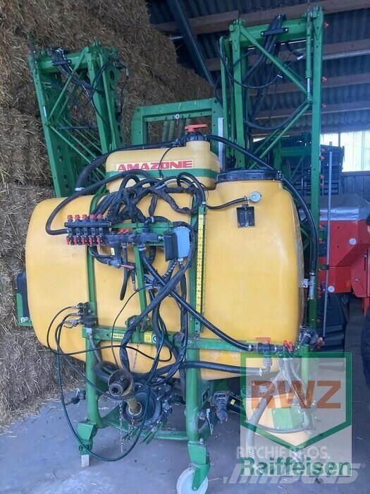 Amazone UF 1200 Vontatott trágyaszórók