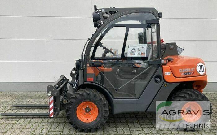 Ausa T144H Teleszkópos mezőgazdasági rakodók