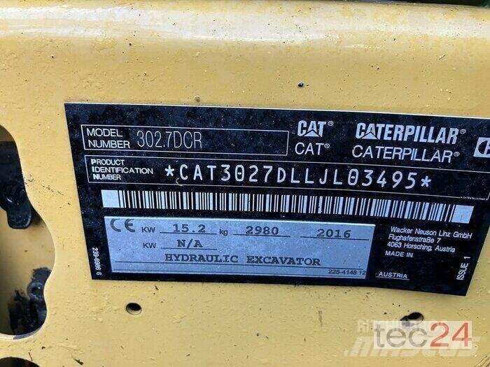 CAT 302.7 D Gumikerekes kotrók