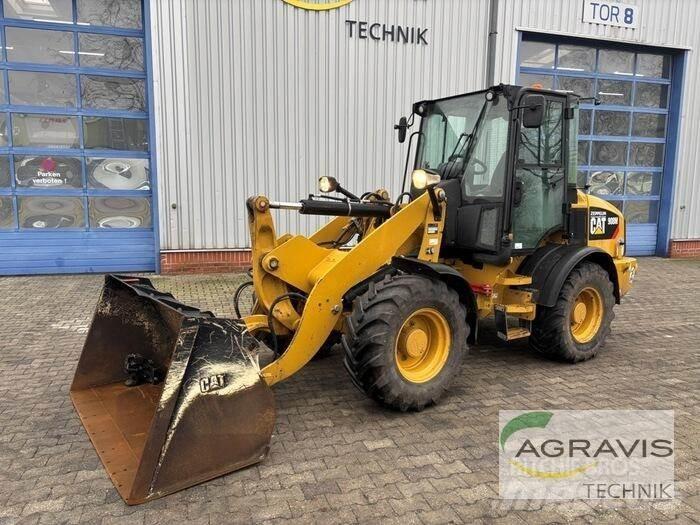 CAT 908 Gumikerekes homlokrakodók