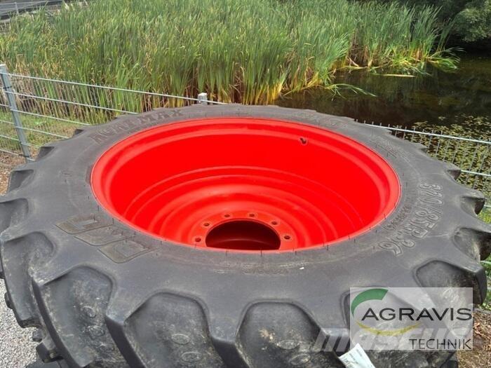 CLAAS ARION 640 CEBIS Traktorok