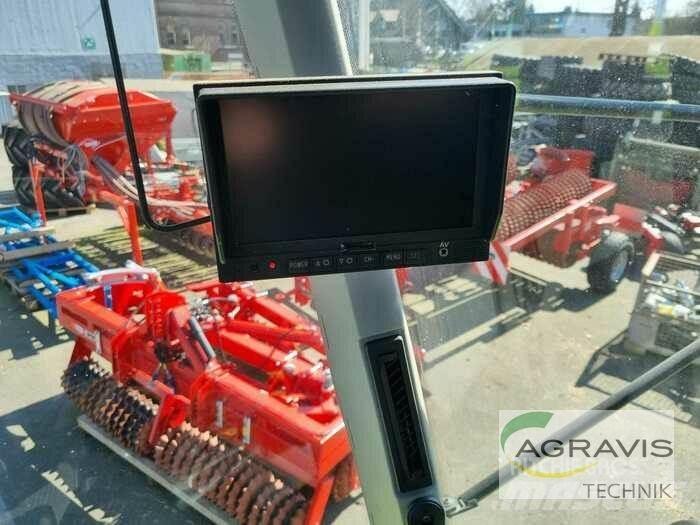 CLAAS AVERO 240 Kombájnok