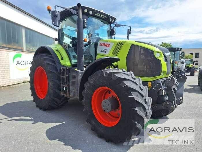 CLAAS AXION 870 Traktorok