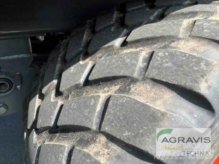 CLAAS CARGOS 750 Önrakodó pótkocsik