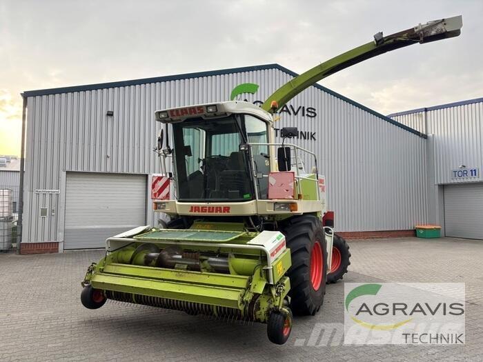 CLAAS JAGUAR 840 Önjáró szecskázók