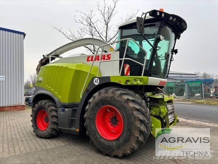 CLAAS JAGUAR 940 Önjáró szecskázók