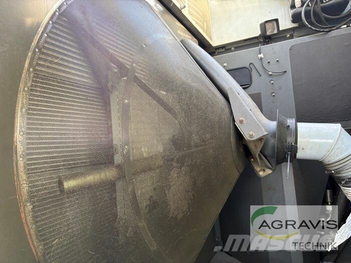 CLAAS JAGUAR 960 Önjáró szecskázók