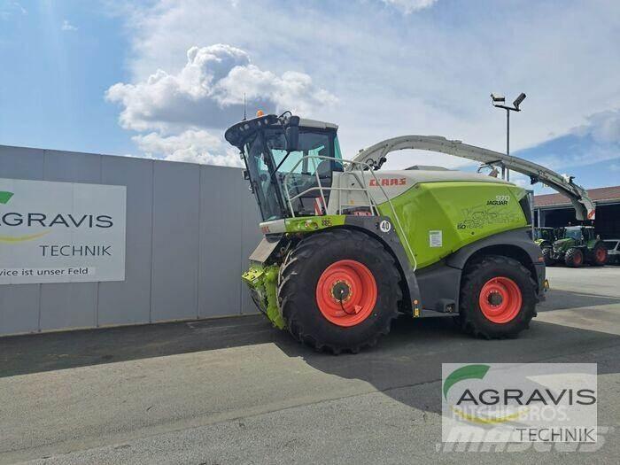 CLAAS JAGUAR 970 Önjáró szecskázók