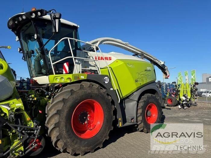 CLAAS JAGUAR 970 Önjáró szecskázók