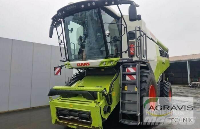 CLAAS LEXION 7500 Kombájnok