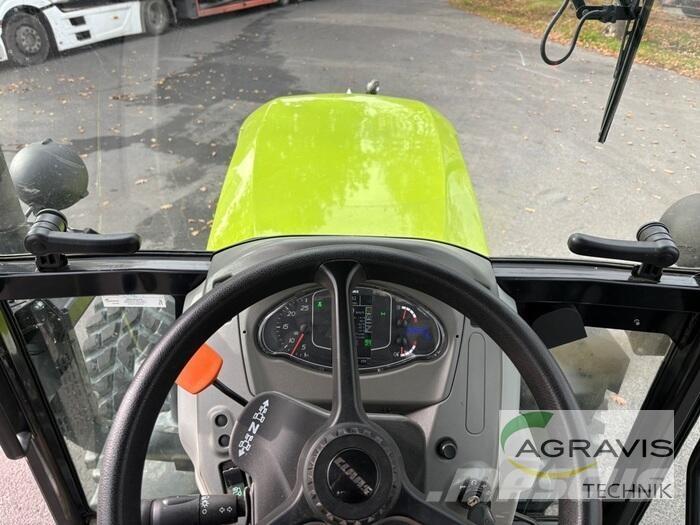 CLAAS NEXOS 240 L Traktorok