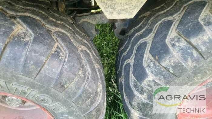CLAAS QUANTUM 3500 P Önrakodó pótkocsik
