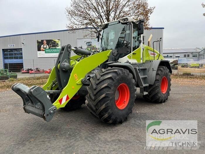CLAAS TORION 1611 P Gumikerekes homlokrakodók