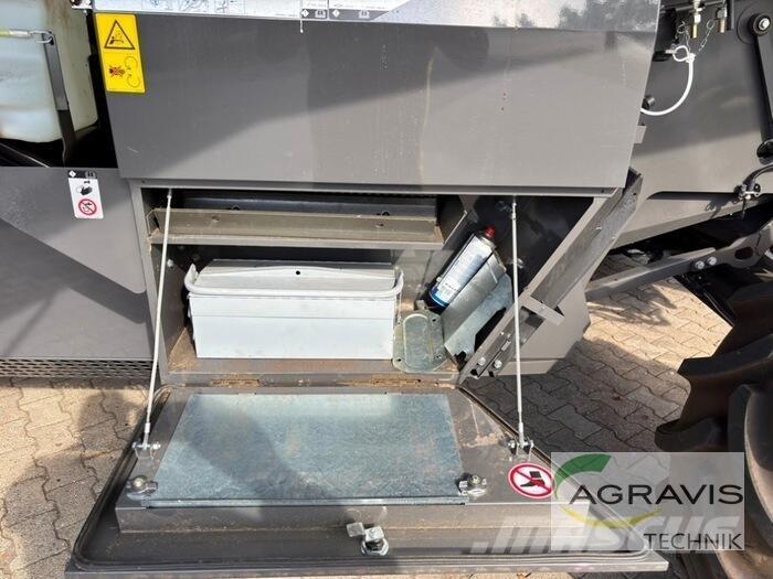 CLAAS TRION 650 Kombájnok