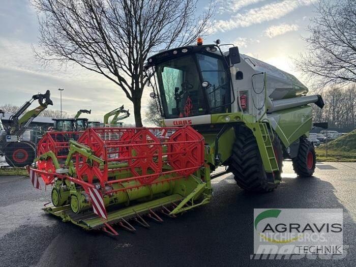 CLAAS TUCANO 420 Kombájnok