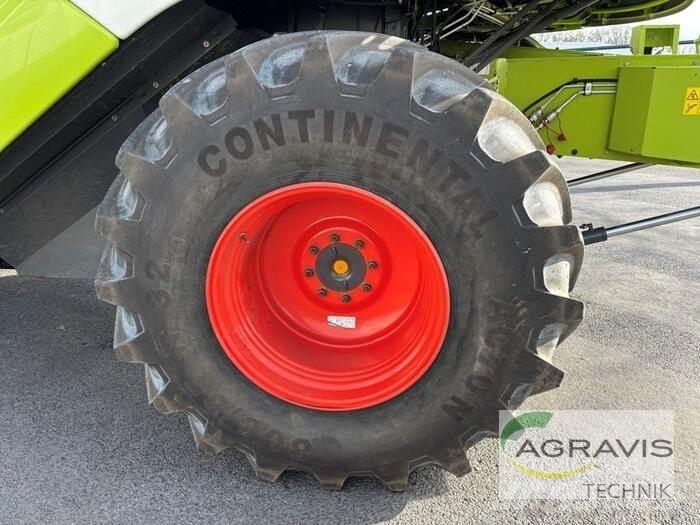CLAAS TUCANO 420 Kombájnok