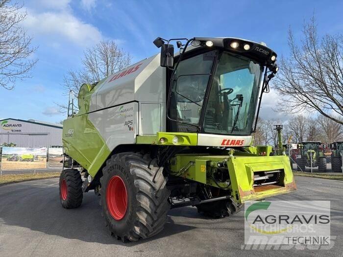 CLAAS TUCANO 420 Kombájnok
