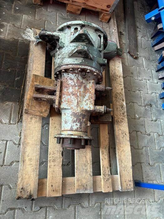 Deutz-Fahr D 8006 Traktorok