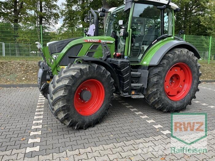 Fendt 516 Vario Traktorok