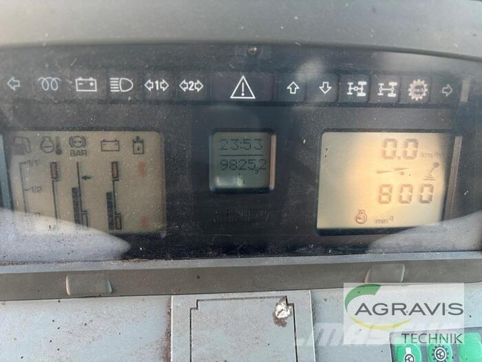 Fendt 711 VARIO Traktorok