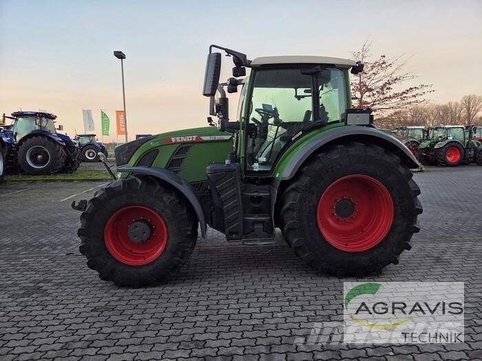 Fendt 718 VARIO GEN-6 Traktorok