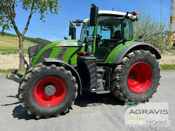 Fendt 718 VARIO S4 Traktorok