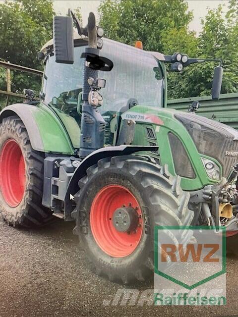 Fendt 718 Vario SCR Traktorok