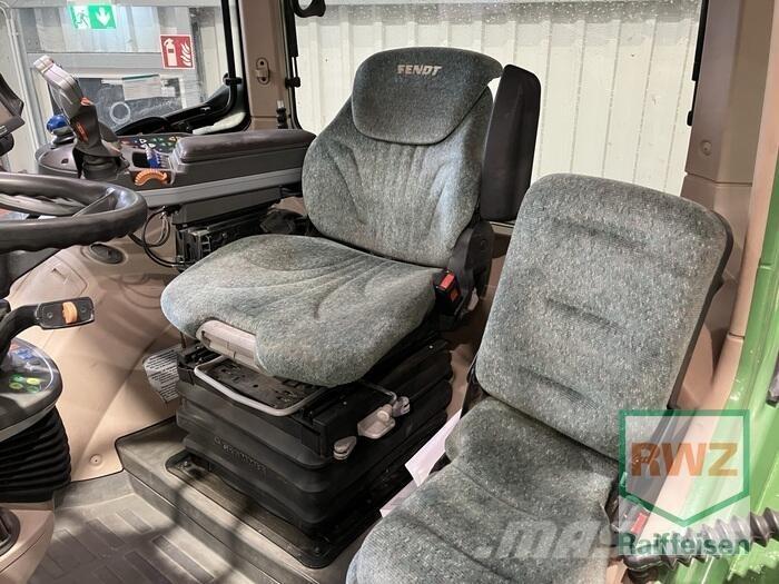 Fendt 724 Vario Traktorok