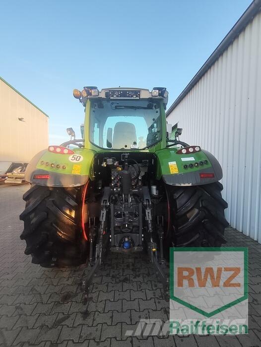 Fendt 724 Vario Traktorok