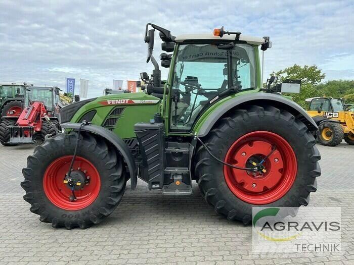 Fendt 724 VARIO GEN-6 Traktorok