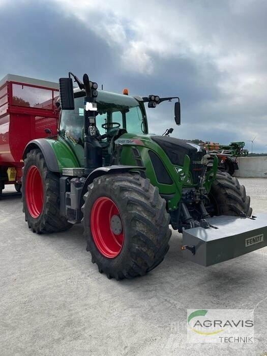 Fendt 724 VARIO S4 Traktorok