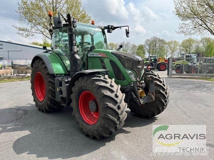 Fendt 724 VARIO S4 Traktorok