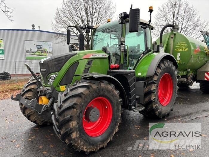 Fendt 724 VARIO S4 Traktorok