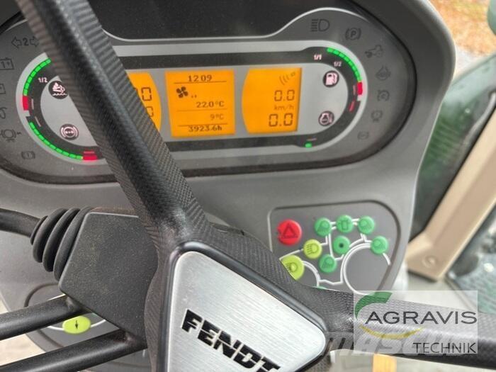 Fendt 724 VARIO S4 Traktorok