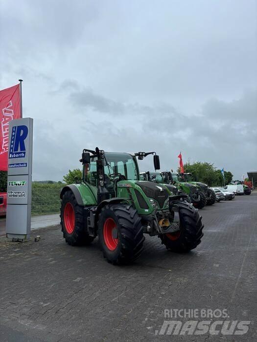 Fendt 724 VARIO SCR Traktorok