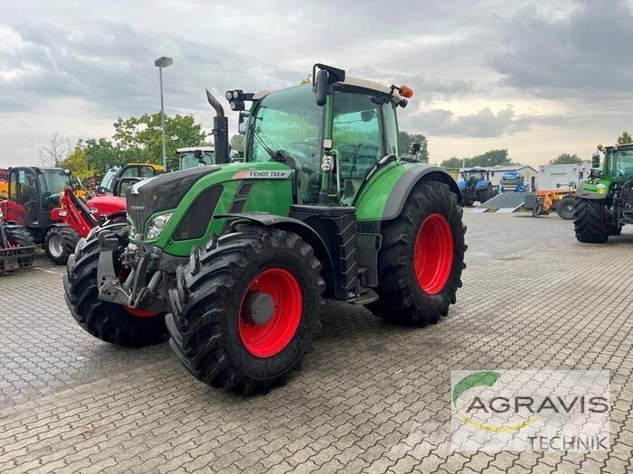 Fendt 724 VARIO SCR Traktorok