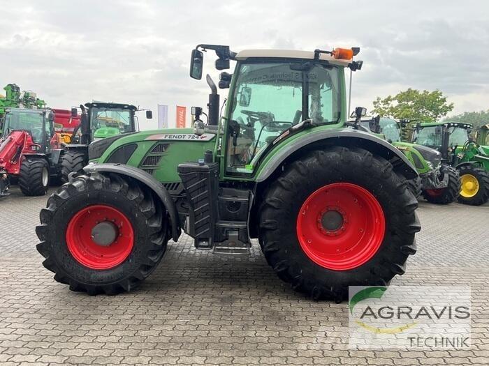 Fendt 724 VARIO SCR Traktorok